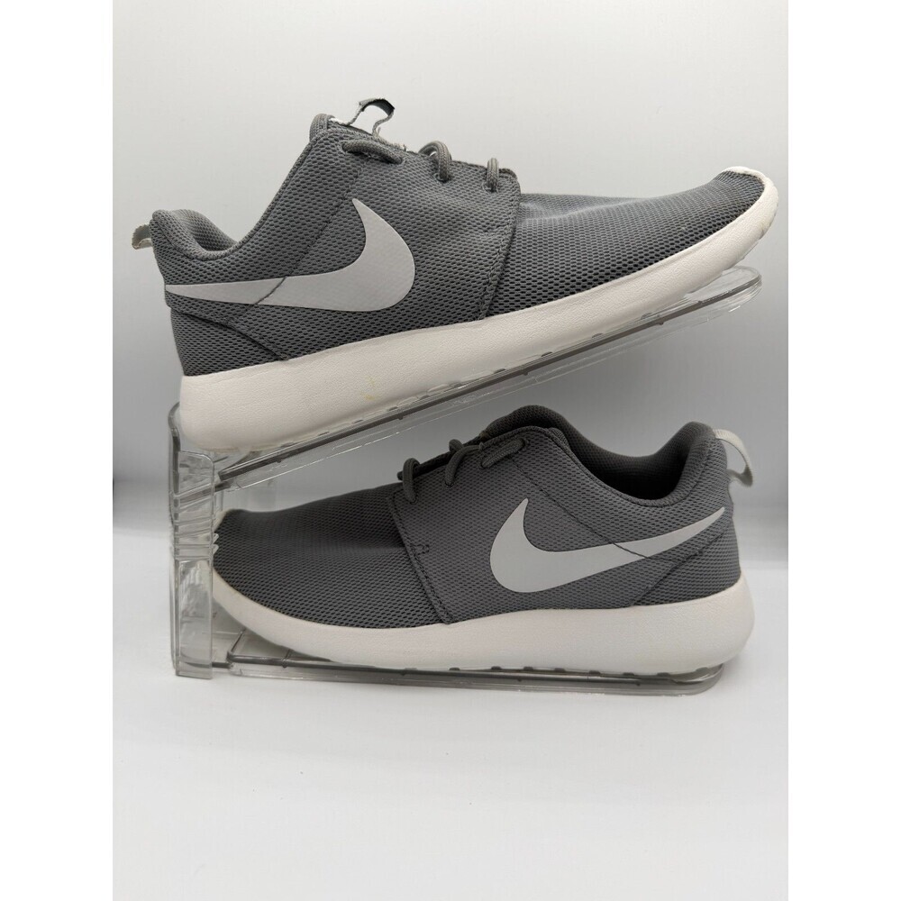 Nike Womens Roshe One Running Shoes Size 8 Cool Grey Pure Platinum 844994 003